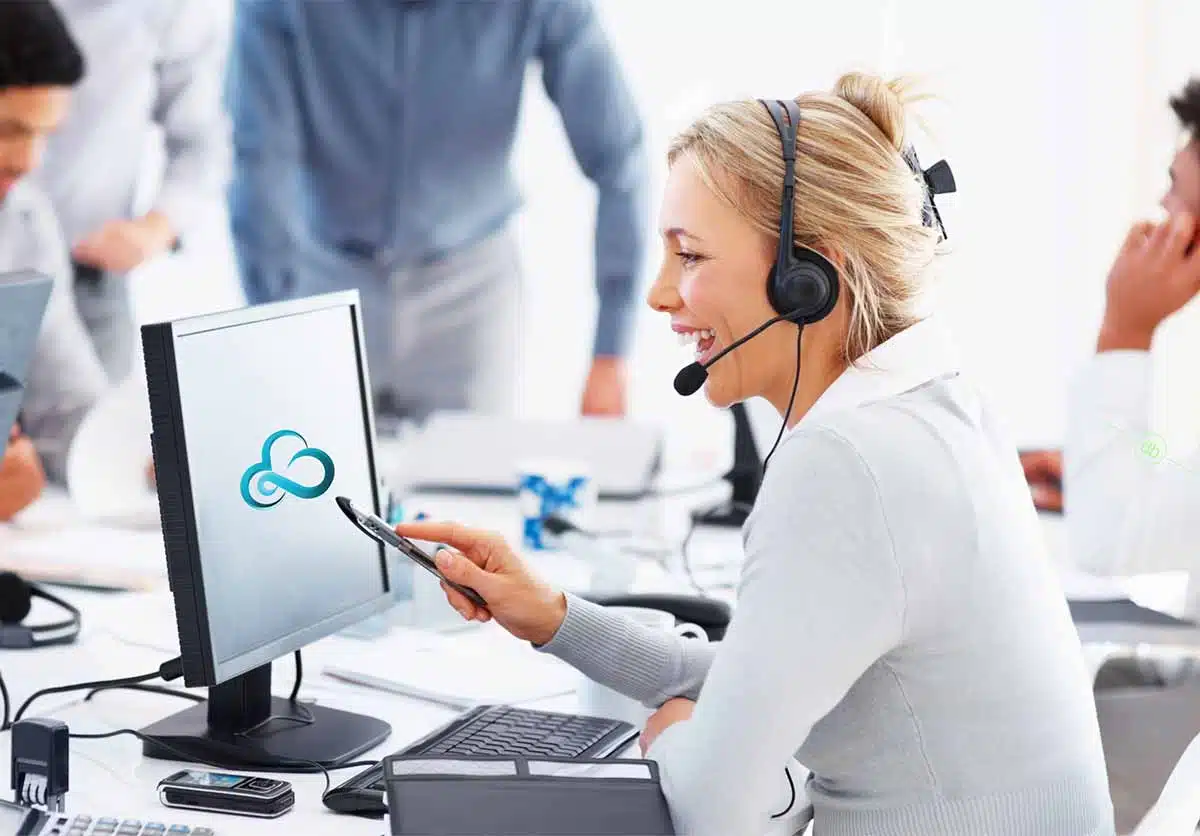 Business-Efficiency-with-Virtual-Assistants virtual assistants working in a commercial business